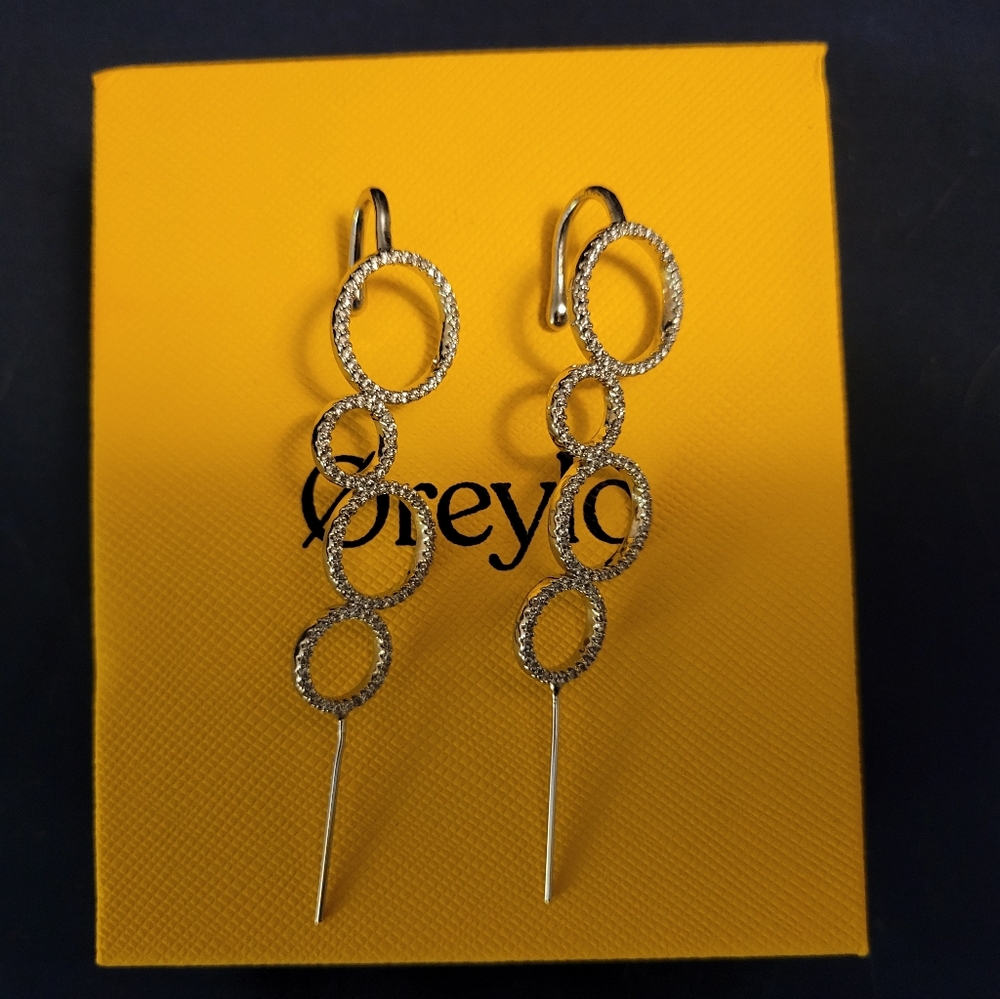 Oreylo Linked Circles Helix Hook Earrings (Pair)
